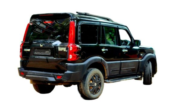 Mahindra Scorpio S10 Black - Image 2